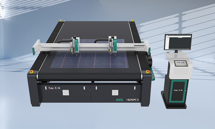 Can leather CNC cutting machine and sponge CNC cutting machine communicate with each other?
